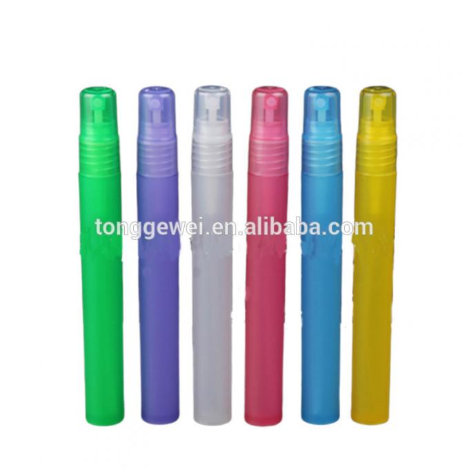 La meilleure vente pulvérisent la nouvelle vente en gros en plastique vide de bouteille de parfum de Mini Black 5ml 15ml 10ml de conception